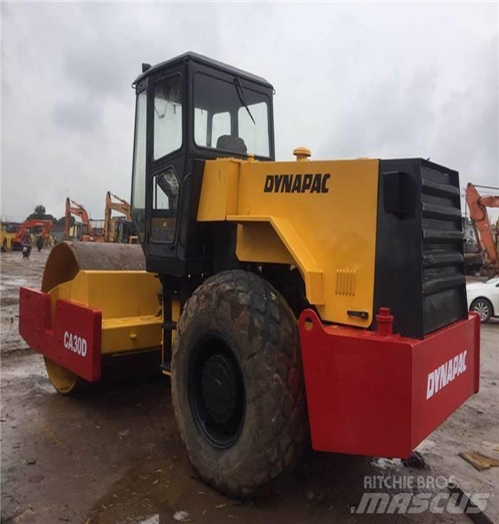 Dynapac CA 30 D 单轮压路机