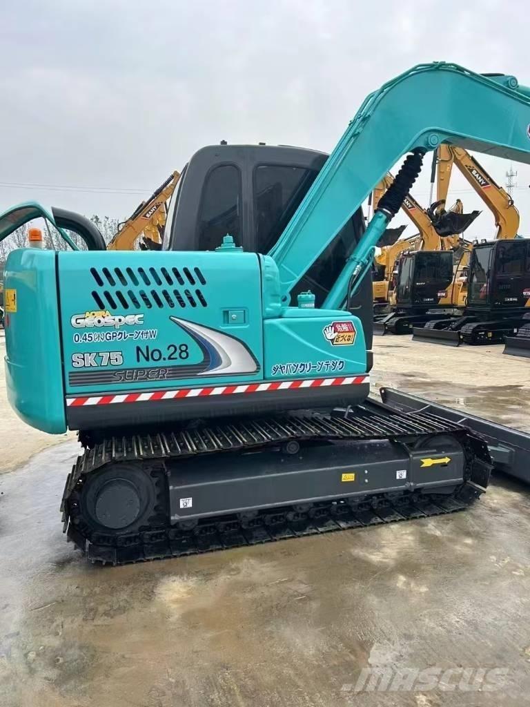 Kobelco SK 75 履带挖掘机