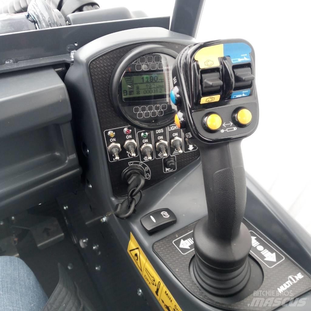 Multione 8.5 SK 小型装载机