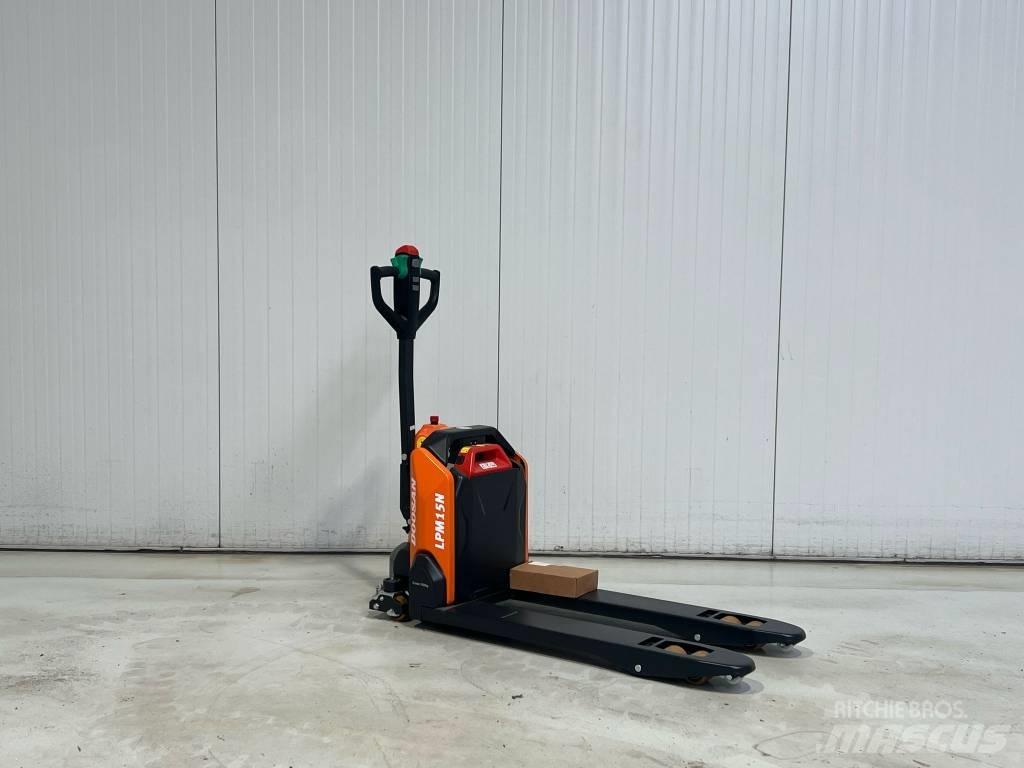 Doosan LPM15N-7 手摇升降机