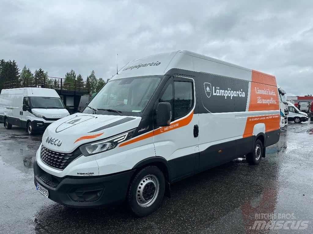 Iveco Daily 35S16 大型面包车