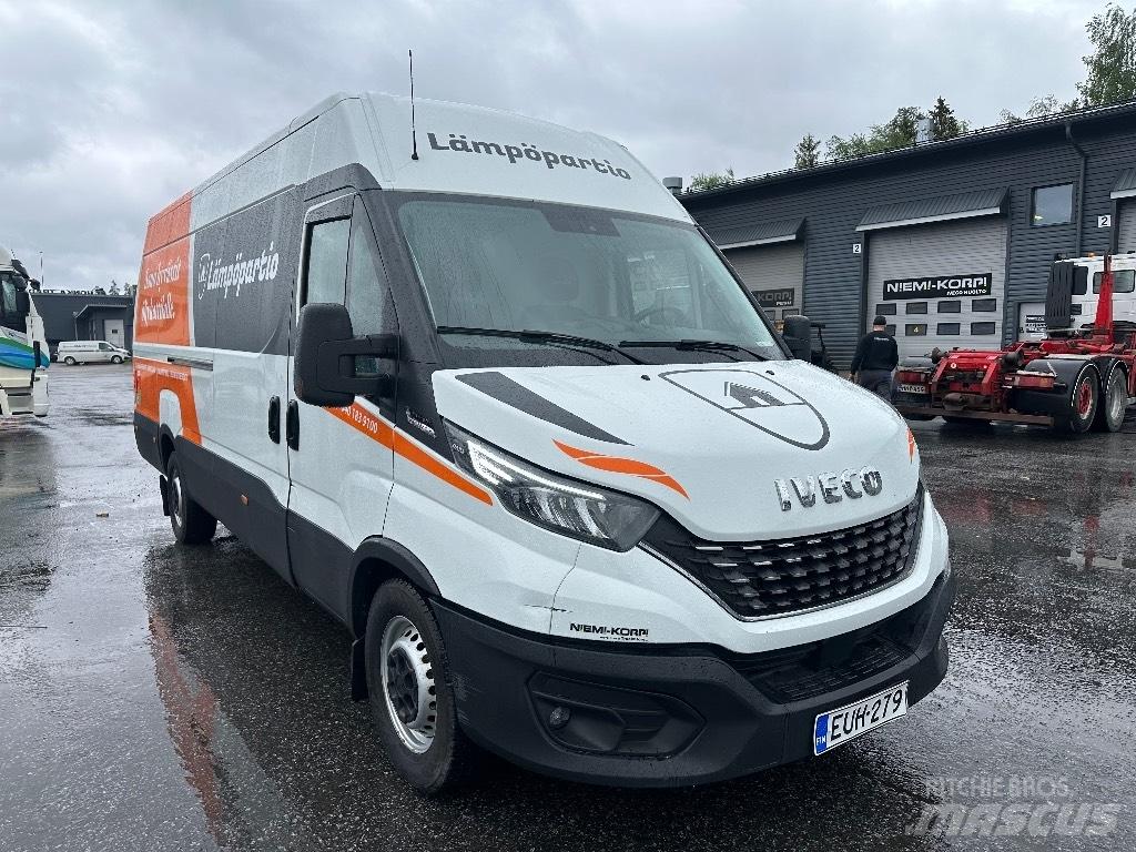 Iveco Daily 35S16 大型面包车