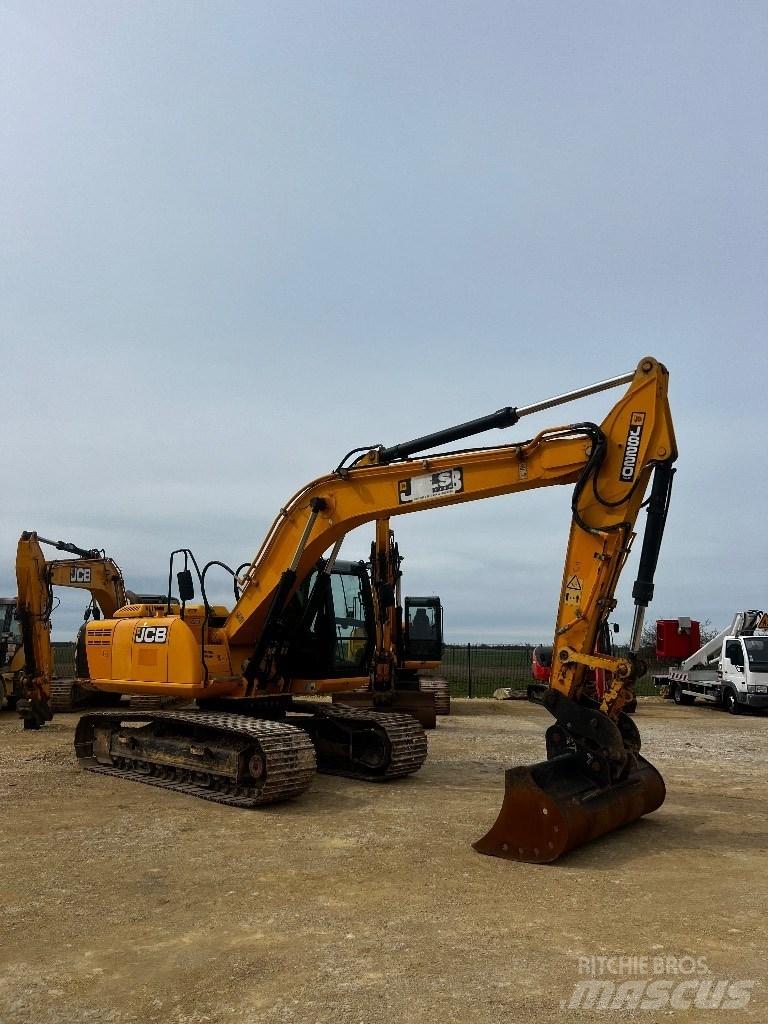JCB JS 220 N LC 履带挖掘机