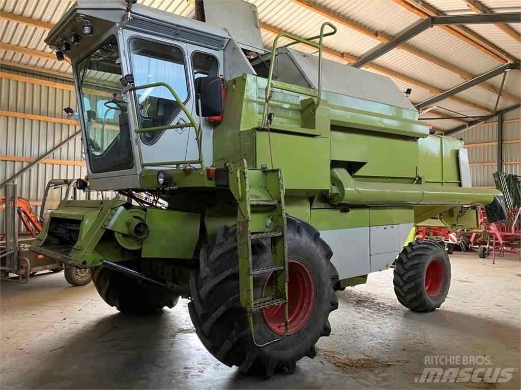 CLAAS Dominator 96 联合收割机