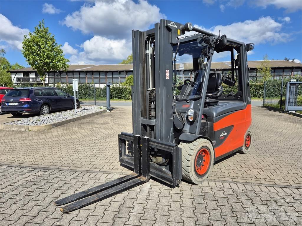 Linde E50HL-01 电动叉车