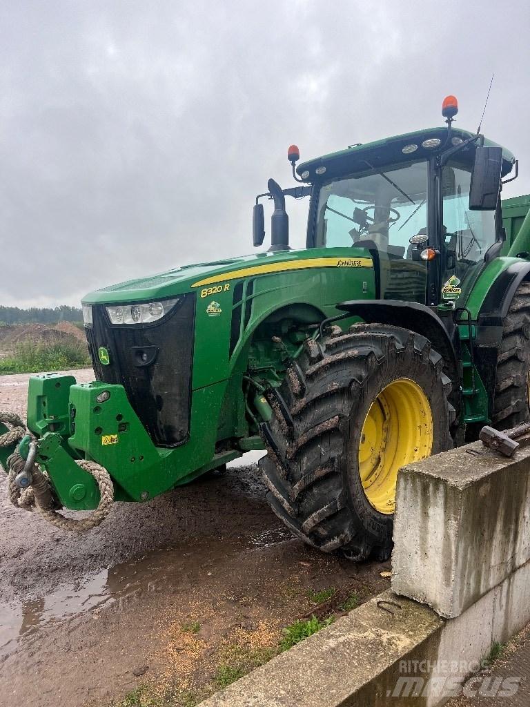 John Deere 8320R 拖拉机/农用车