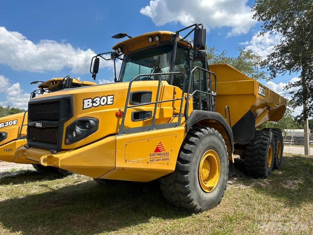Bell B30E 铰接式自卸车