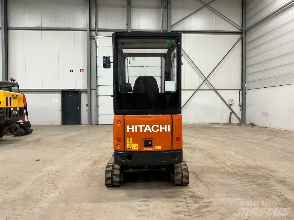 Hitachi ZX 19-6 小型挖掘机