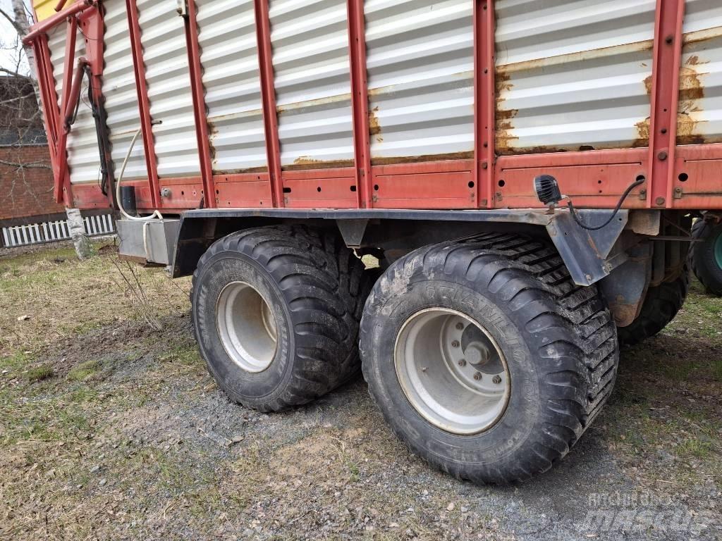 Pöttinger Jumbo 6600 自动装载拖车