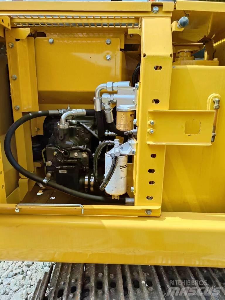 Komatsu PC 110 中型挖掘机