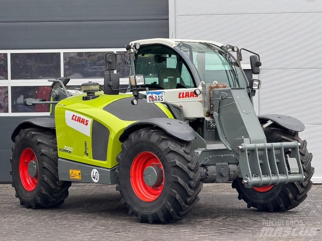 CLAAS Scorpion 7055 伸缩臂叉装车|叉装车