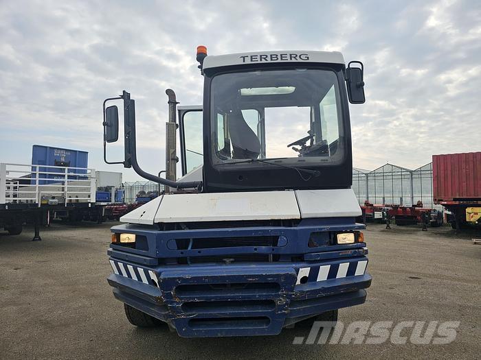 Terberg RT 282 | 4X4 | 码头牵引车