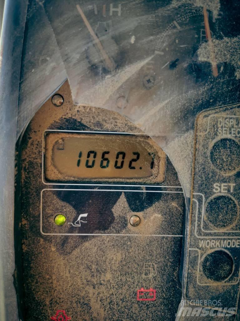 John Deere 330 CLC 履带挖掘机