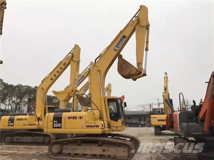 Komatsu PC 200-7 履带挖掘机