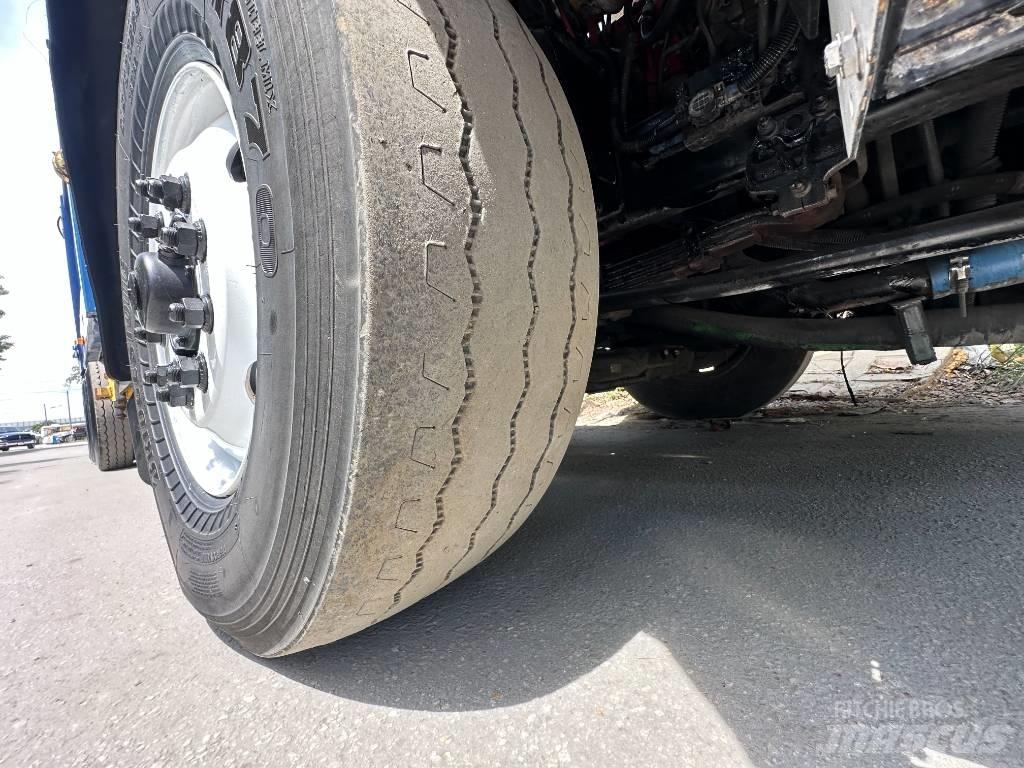 Autocar XPEDITOR 垃圾车