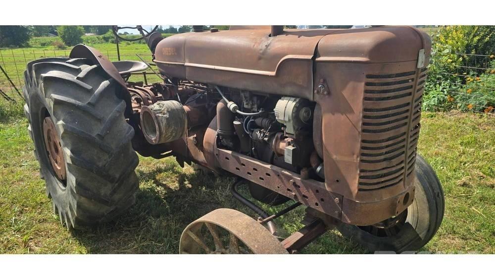 McCormick WD-6 拖拉机/农用车