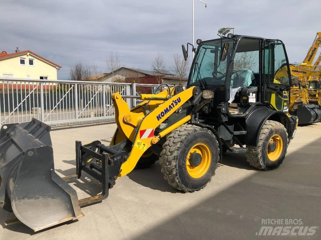 Komatsu WA80M-8 小型装载机
