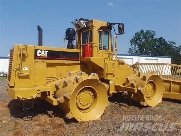 CAT 826C 垃圾压实机