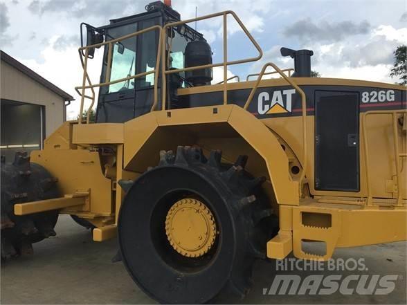 CAT 826G 垃圾压实机