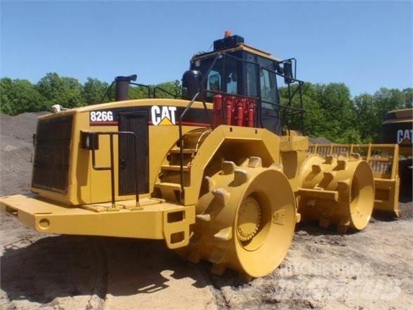 CAT 826G 垃圾压实机