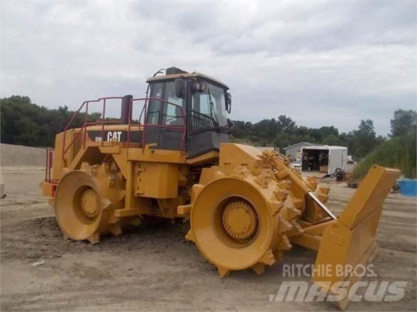 CAT 826H 垃圾压实机