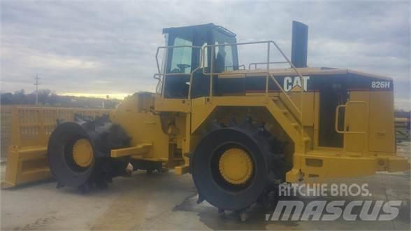 CAT 826H 垃圾压实机
