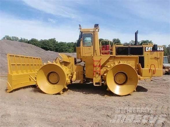 CAT 836C 垃圾压实机