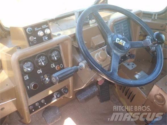 CAT 836C 垃圾压实机