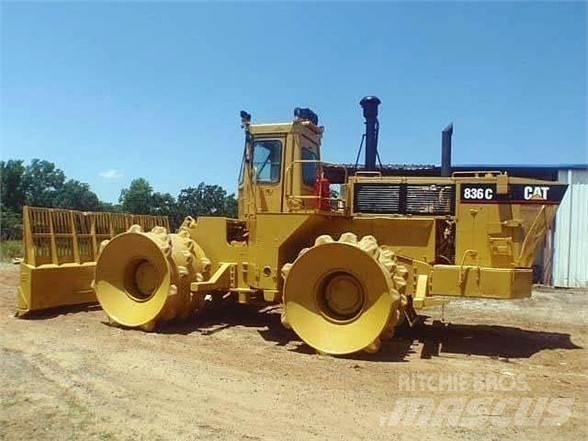 CAT 836C 垃圾压实机