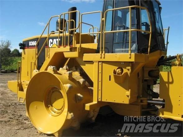 CAT 836G 垃圾压实机