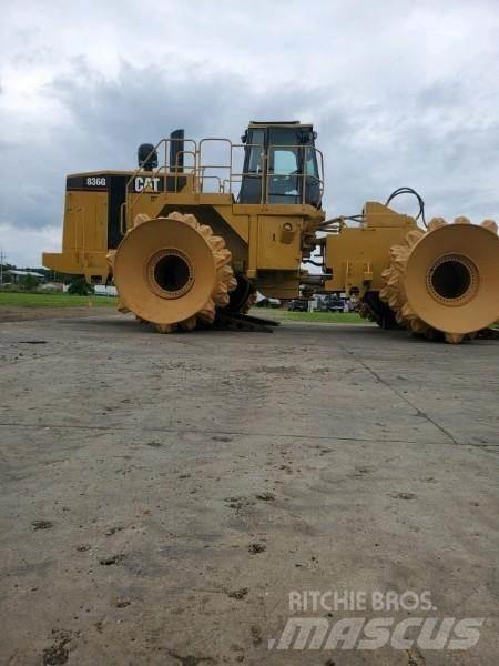 CAT 836G 垃圾压实机