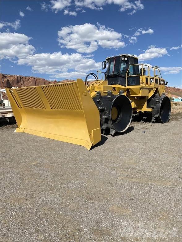 CAT 836H 垃圾压实机