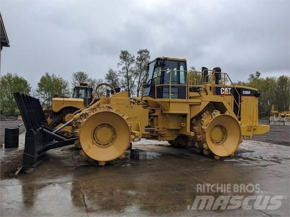 CAT 836H 垃圾压实机