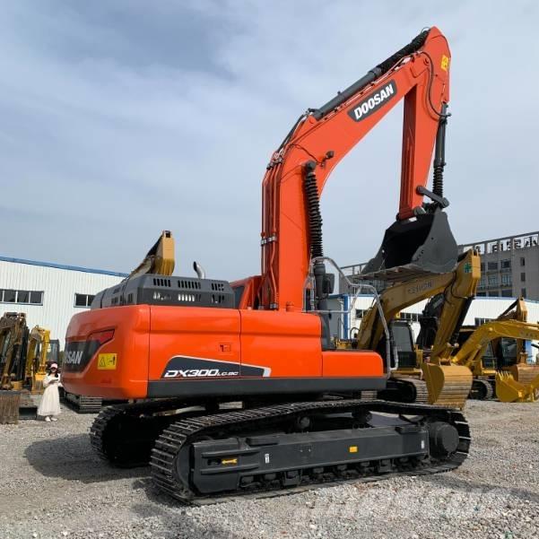 Doosan 300LC-9C 履带挖掘机