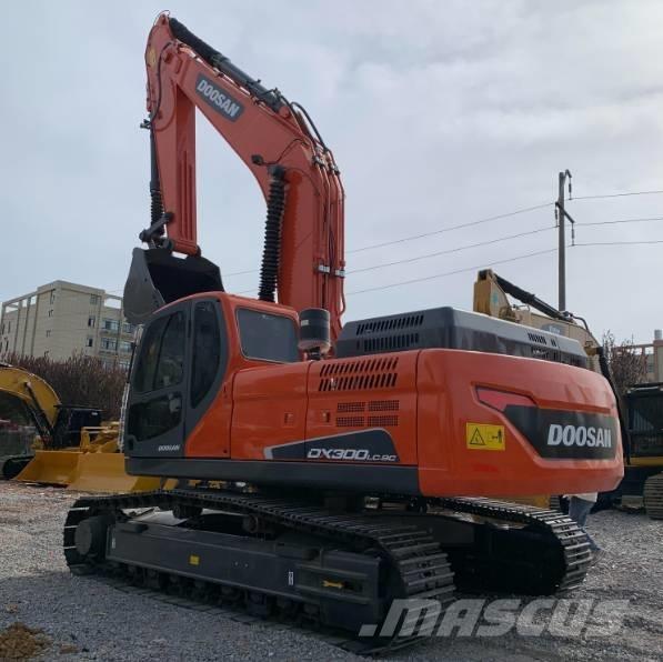 Doosan 300LC-9C 履带挖掘机