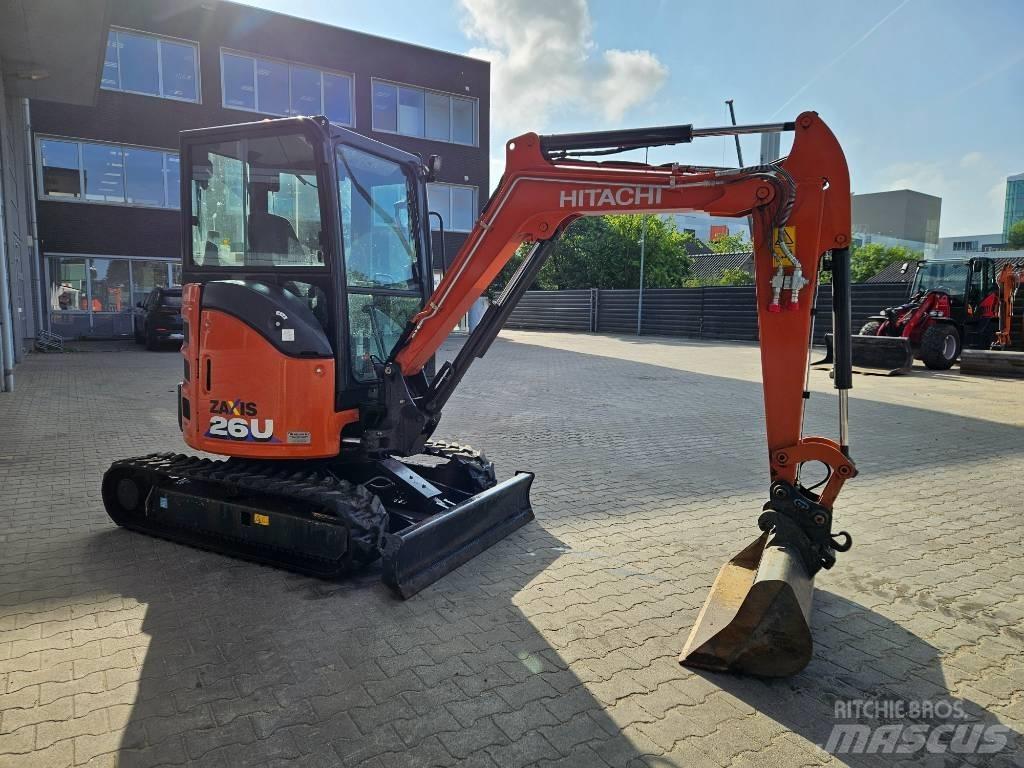 Hitachi ZX26U-6 小型挖掘机