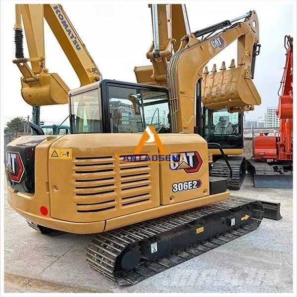 CAT 306E2 小型挖掘机