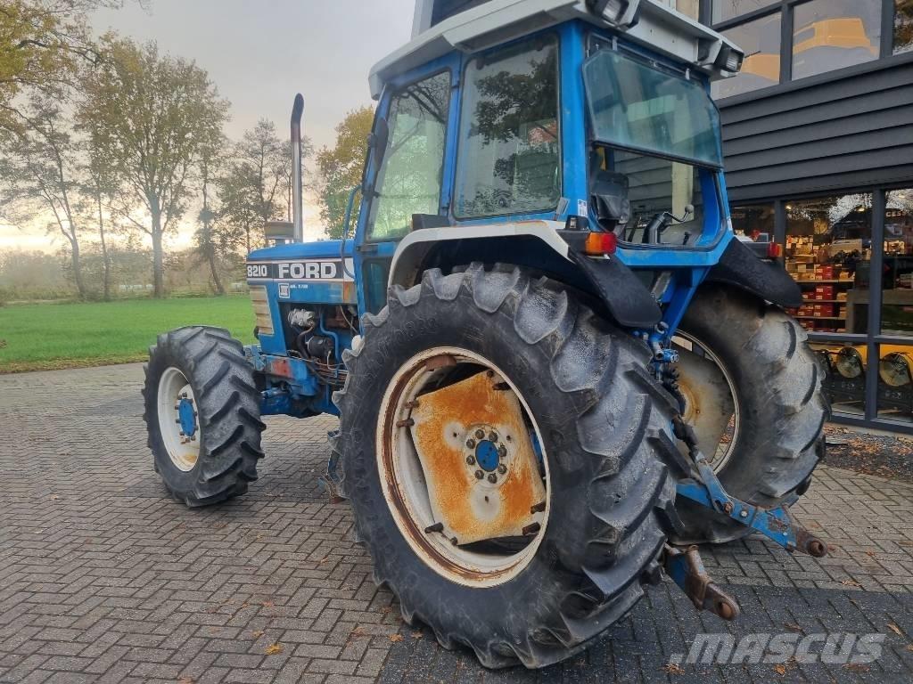Ford 8210 拖拉机/农用车