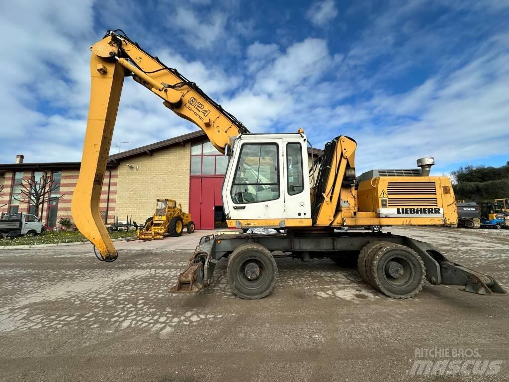 Liebherr A 924 B 工业挖掘机