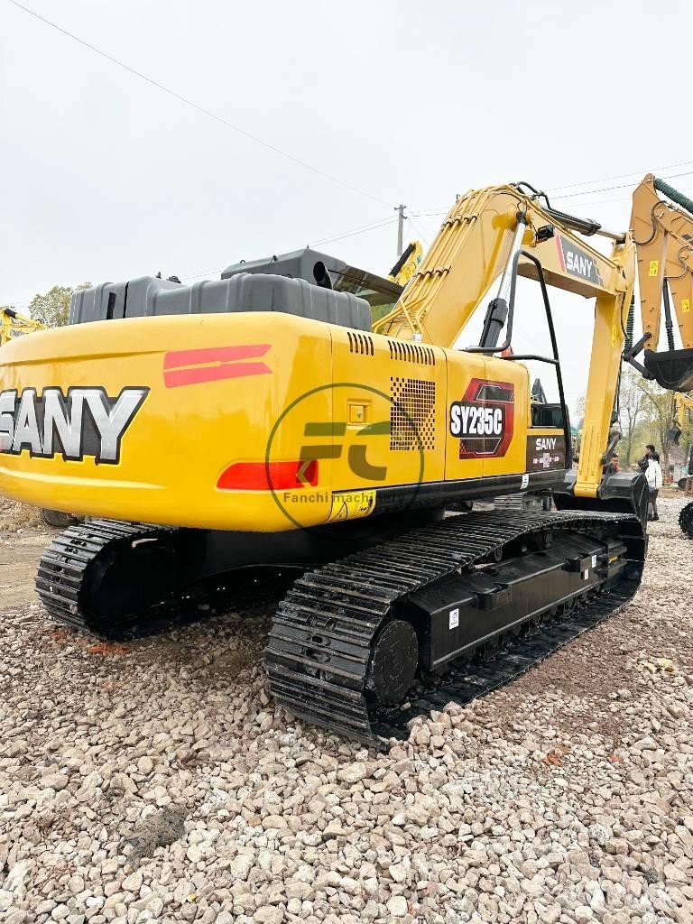 Sany SY235C 中型挖掘机