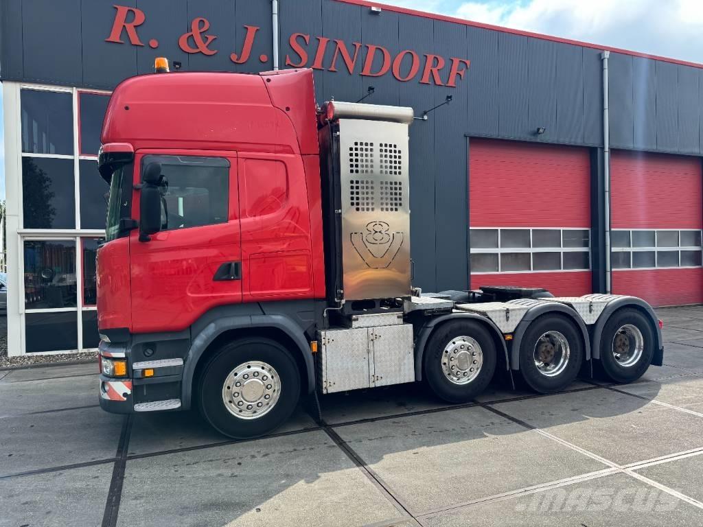 Scania R580 LA 8x4 牵引车