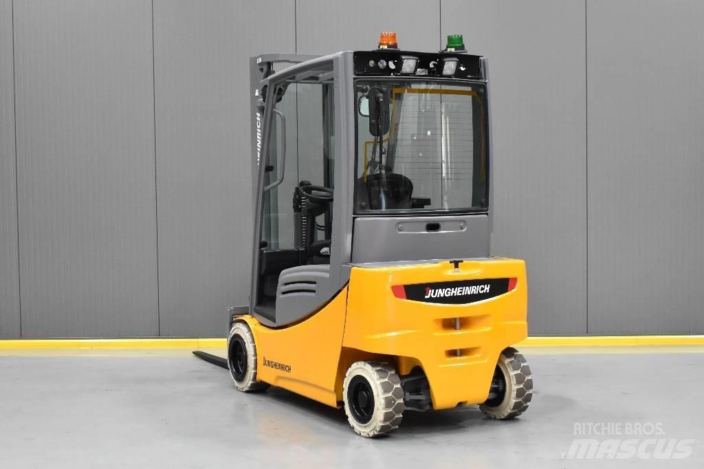 Jungheinrich EFG 320 电动叉车