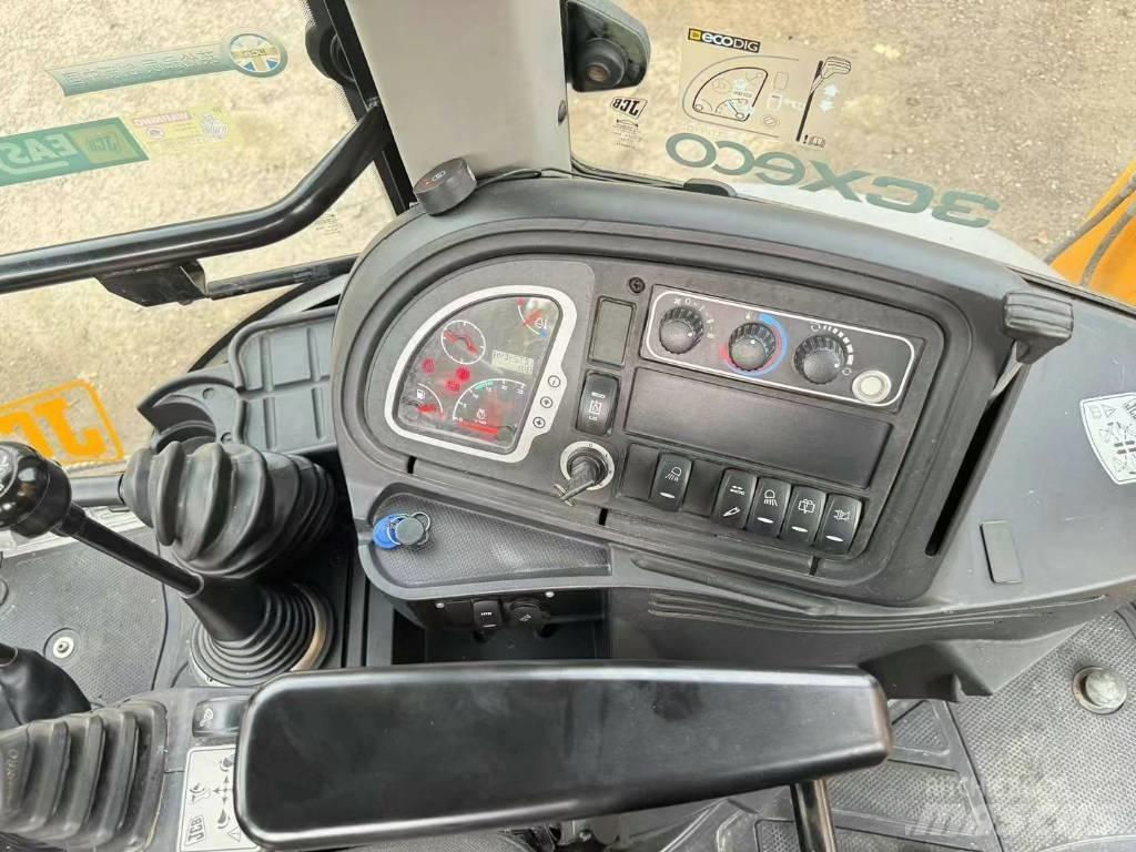 JCB 3 CX 轮式挖掘机