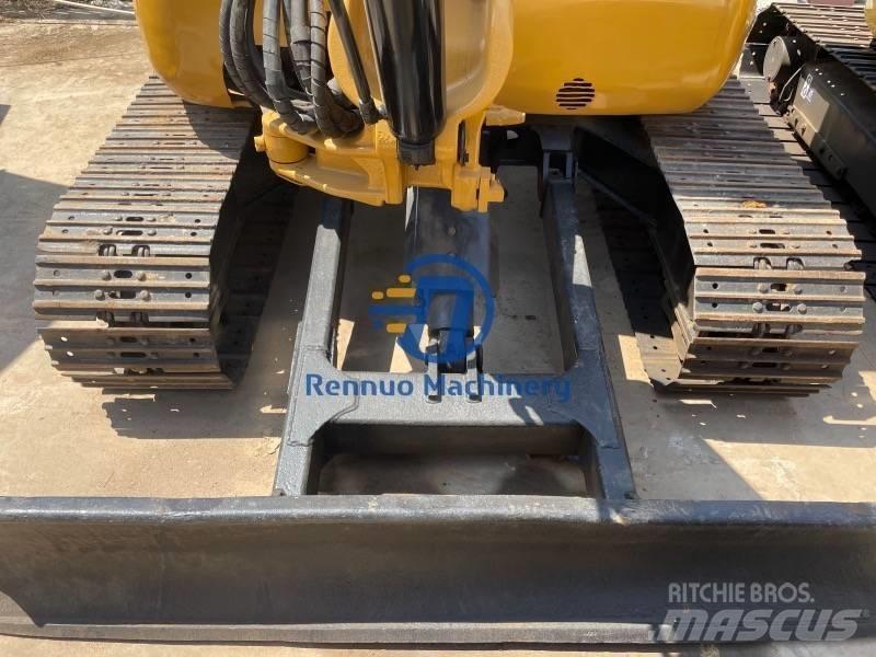 CAT 304 C CR 小型挖掘机