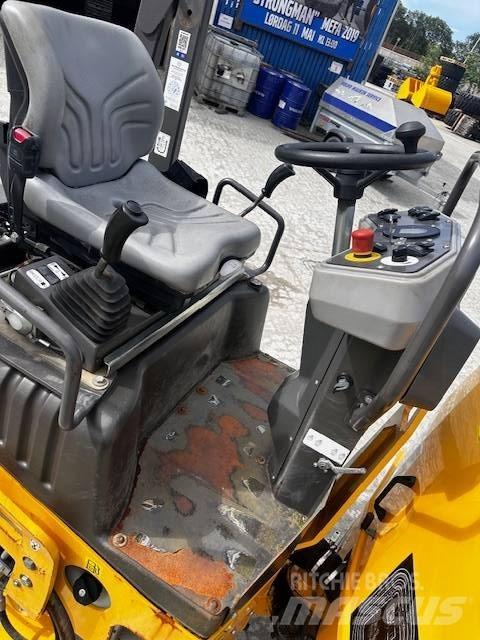 Volvo DD25B 双轮压路机