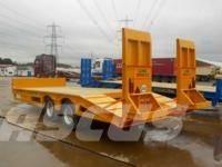 Barford L22 箱式拖车