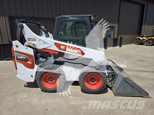 Bobcat S64 滑移装载机