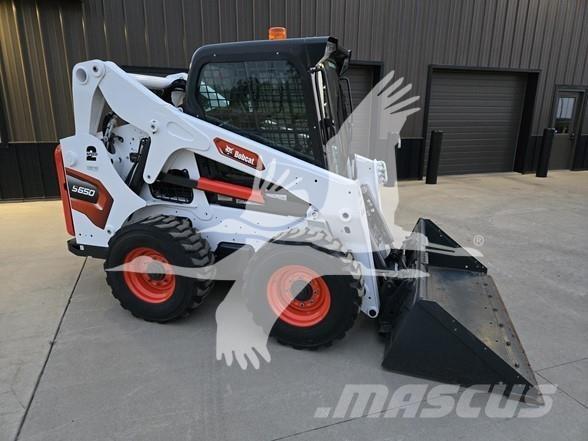 Bobcat S650 滑移装载机