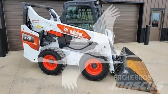 Bobcat S76 滑移装载机