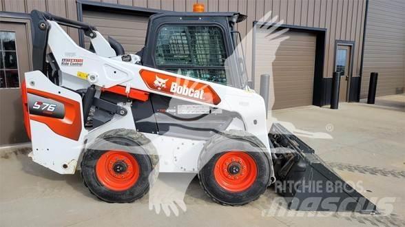 Bobcat S76 滑移装载机